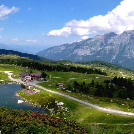 Hotel Rifugio Viviani Pradalago Madonna Zewnętrze zdjęcie